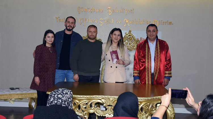 BAŞKANIMIZ, CEMİLE BUSE ÇINAR VE ABDULKERİM MERDAN KARDEŞLERİMİZİN NİKAH AKDİNİ GERÇEKLEŞTİRDİ