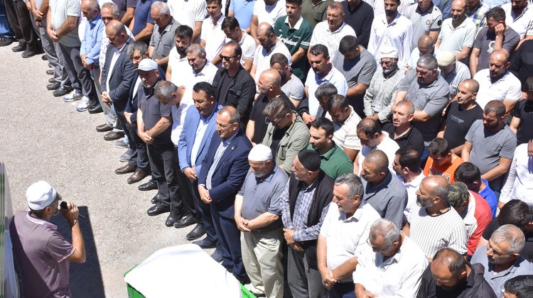 BAŞKANIMIZ, ESENYURT KÖYÜ SAKİNLERİNDEN VEFAT EDEN PUNPUL BAL'IN CENAZE TÖRENİNE KATILDI