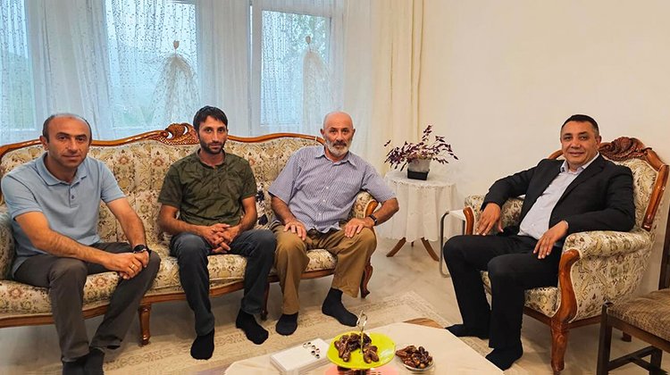 BAŞKANIMIZ, HAC FARİZASINI TAMAMLAYAN MURAT ERGİN ZİYARET ETTİ