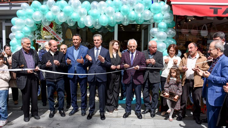 BAŞKANIMIZ, "HİRAYA ATELIER" GÜMÜŞ TASARIM ATÖLYESİ ADLI İŞYERİNİN AÇILIŞINI GERÇEKLEŞTİRDİ