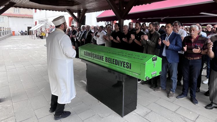 BAŞKANIMIZ, İLİMİZ AKTUTAN KÖYÜ SAKİNLERİNDEN SITKI YILMAZ'I EBEDİYETE UĞURLARDI