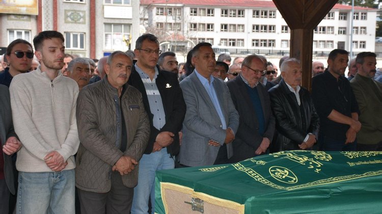 BAŞKANIMIZ, İLİMİZ KARAMUSTAFA KÖYÜ SAKİNLERİNDEN HAMZA BOSTANCI’YI EBEDİYETE UĞURLADI