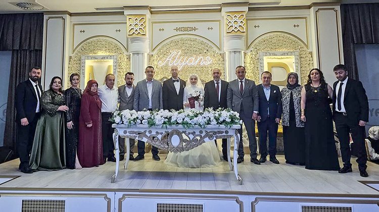 BAŞKANIMIZ, MİLLETVEKİLİMİZ SAYIN MUSA KÜÇÜK İLE BİRLİKTE NİKAH ŞAHİTLİĞİ YAPTI