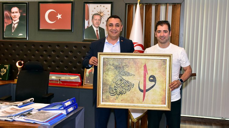 BAŞKANIMIZ, NAZİK ZİYARETLERİNDEN DOLAYI EMRE CANLI’YA TEŞEKKÜR ETTİ