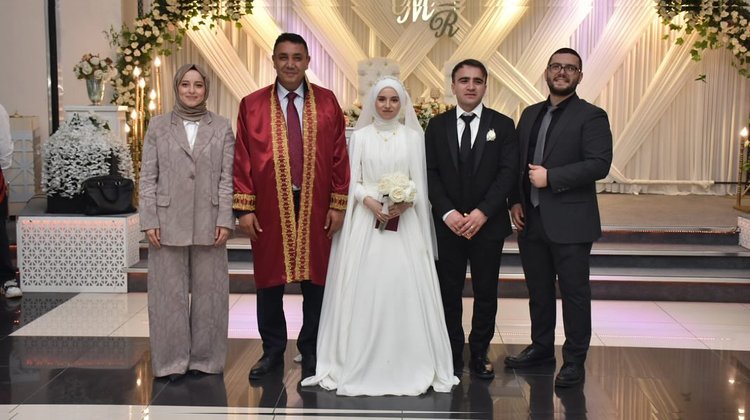 BAŞKANIMIZ, RABİA ERUSTA VE MUTLU YILMAZ ÇİFTİNİN NİKAHLARINI KIYDI