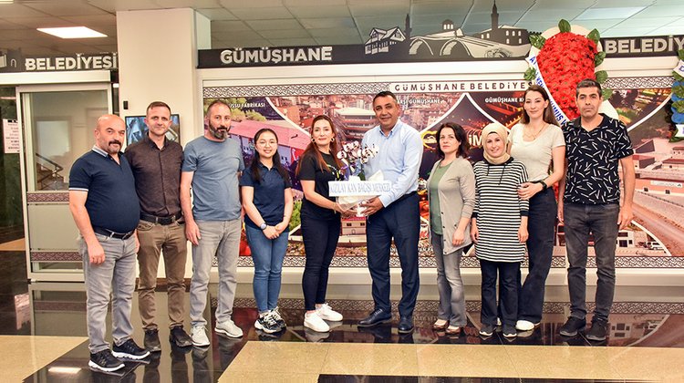 BAŞKANIMIZA GÜMÜŞHANE KIZILAY KAN BAĞIŞI MERKEZİ ÇALIŞANLARINDAN ZİYARET